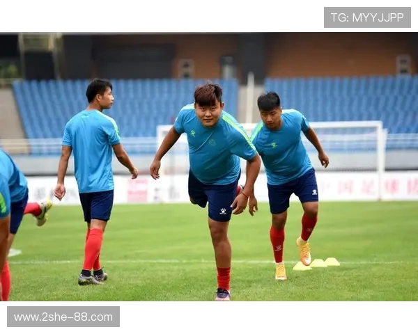 泉州亚新致贺厦门壹零贰陆：恭喜冲乙，共燃福建足球火种